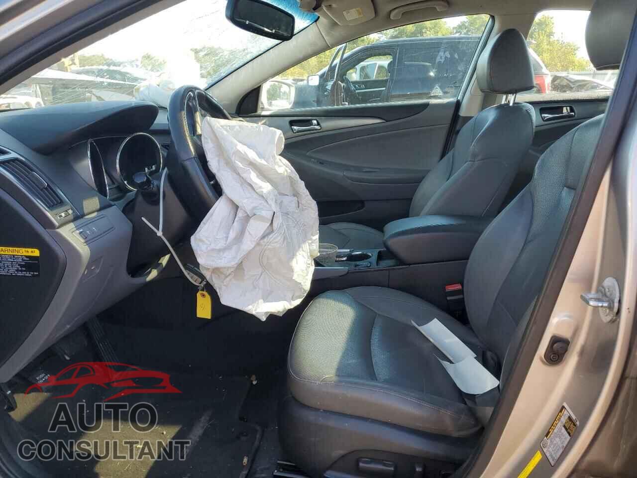 HYUNDAI SONATA 2011 - KMHEC4A47BA007722