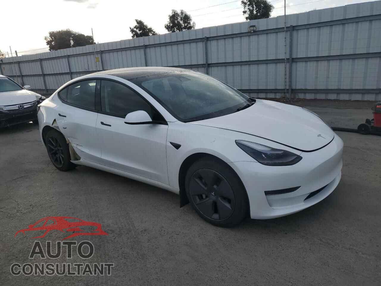 TESLA MODEL 3 2023 - 5YJ3E1EA2PF456843
