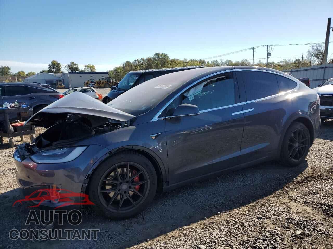 TESLA MODEL X 2018 - 5YJXCAE46JF090961