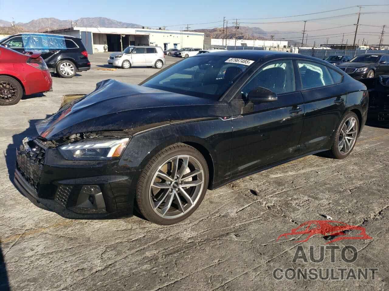 AUDI A5 2024 - WAUDACF50RA092458