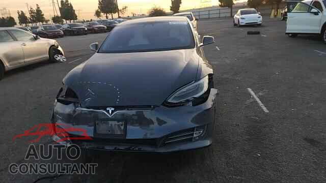 TESLA MODEL S 2017 - 5YJSA1E17HF202781