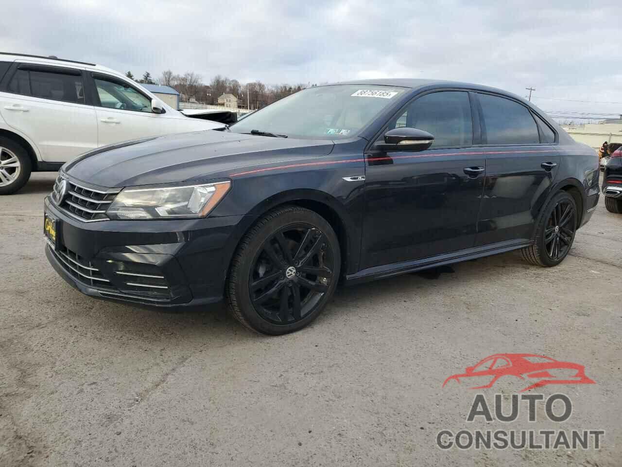 VOLKSWAGEN PASSAT 2018 - 1VWAA7A31JC017129