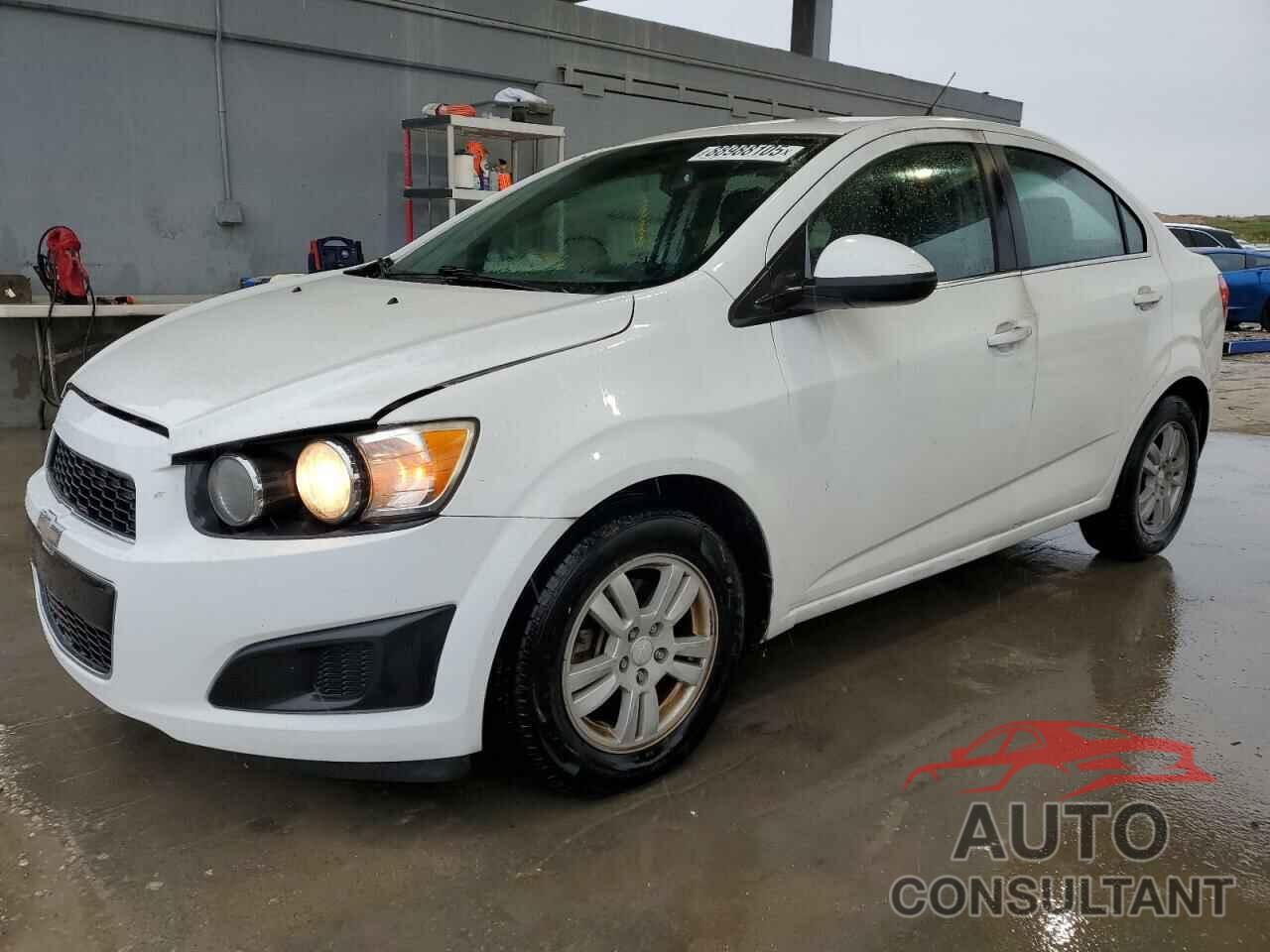 CHEVROLET SONIC 2014 - 1G1JC5SH1E4163132