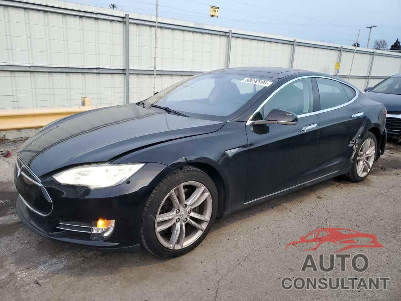 TESLA MODEL S 2013 - 5YJSA1AG3DFP08421