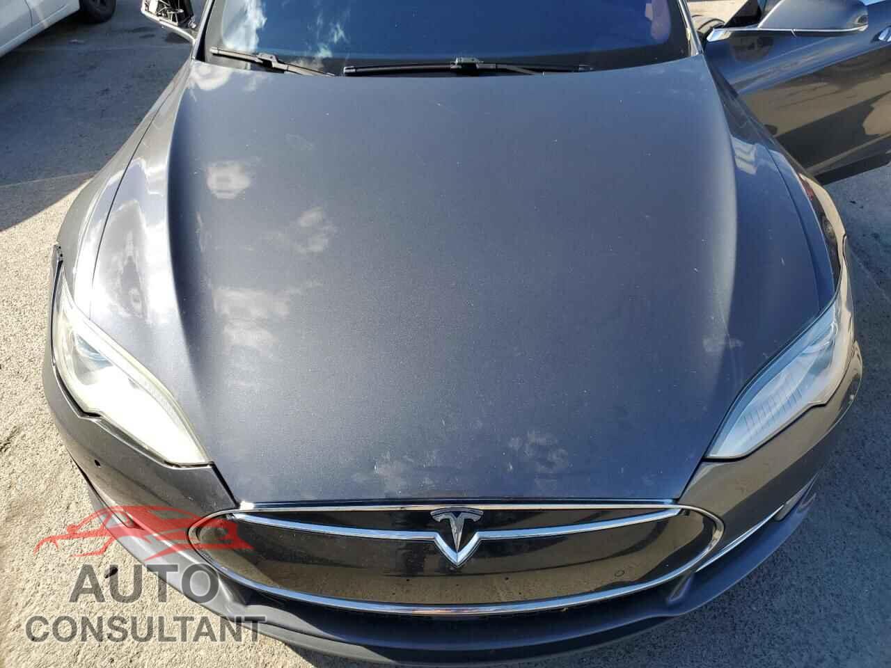 TESLA MODEL S 2015 - 5YJSA1H29FF081284