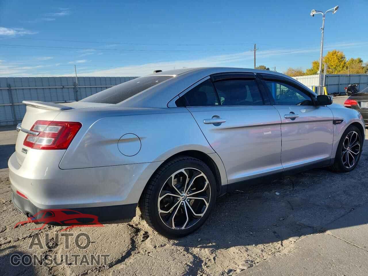 FORD TAURUS 2013 - 1FAHP2KT1DG112634