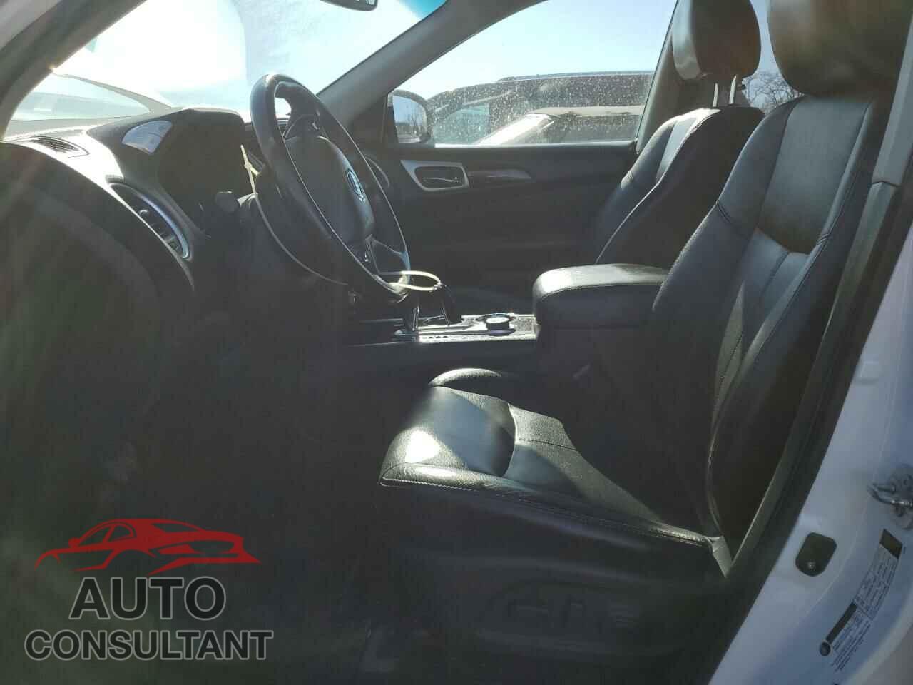 NISSAN PATHFINDER 2013 - 5N1AR2MM9DC606674