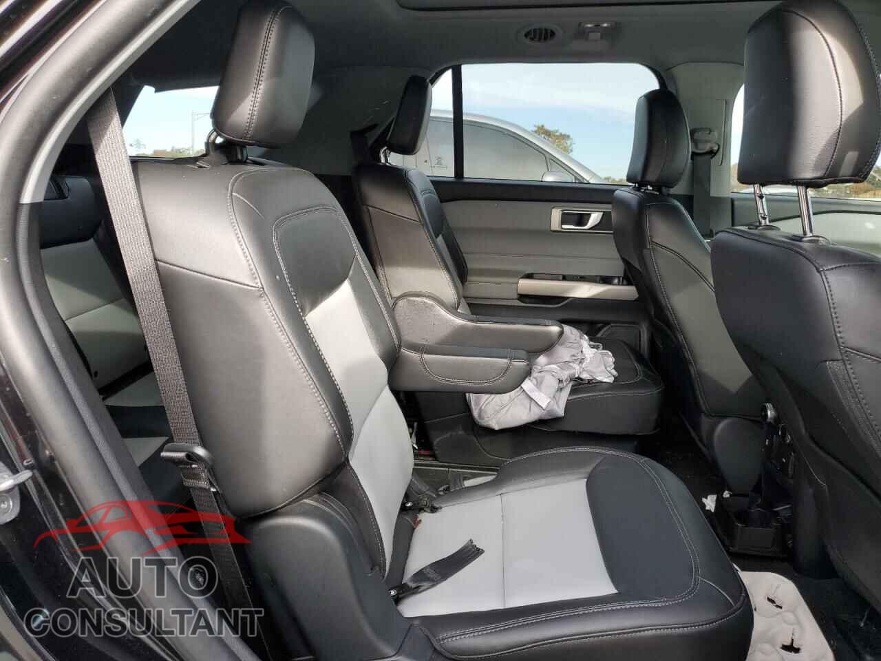 FORD EXPLORER 2023 - 1FMSK8DH2PGB33566