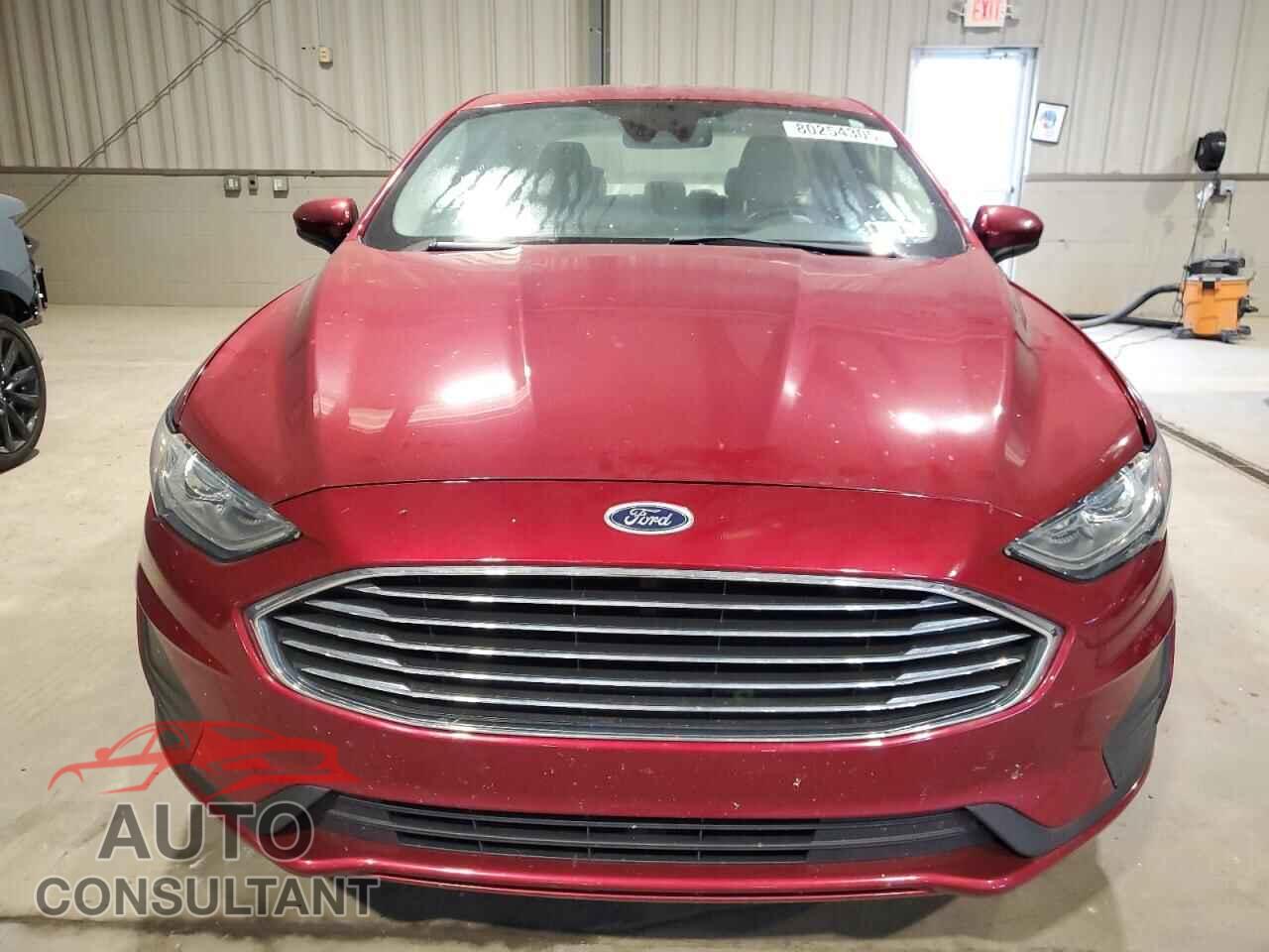 FORD FUSION 2019 - 3FA6P0LU0KR126503