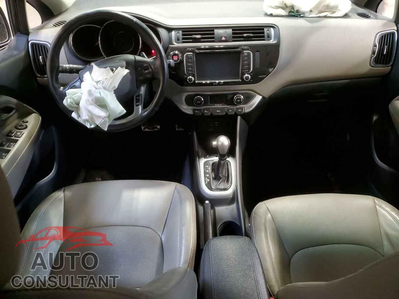 KIA RIO 2016 - KNADN5A37G6749651