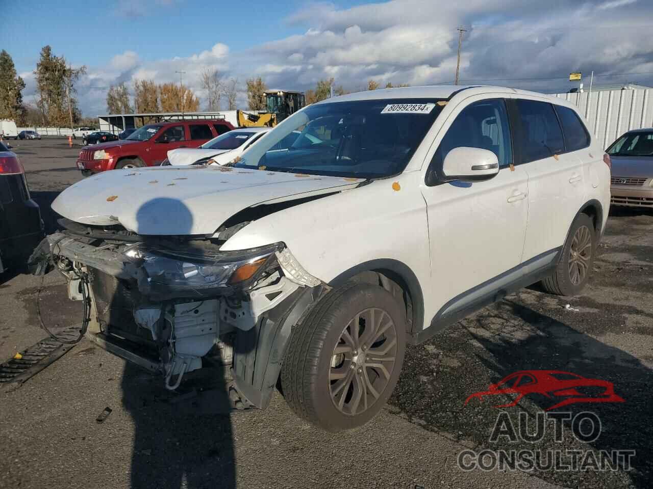 MITSUBISHI OUTLANDER 2018 - JA4AD3A34JZ023534