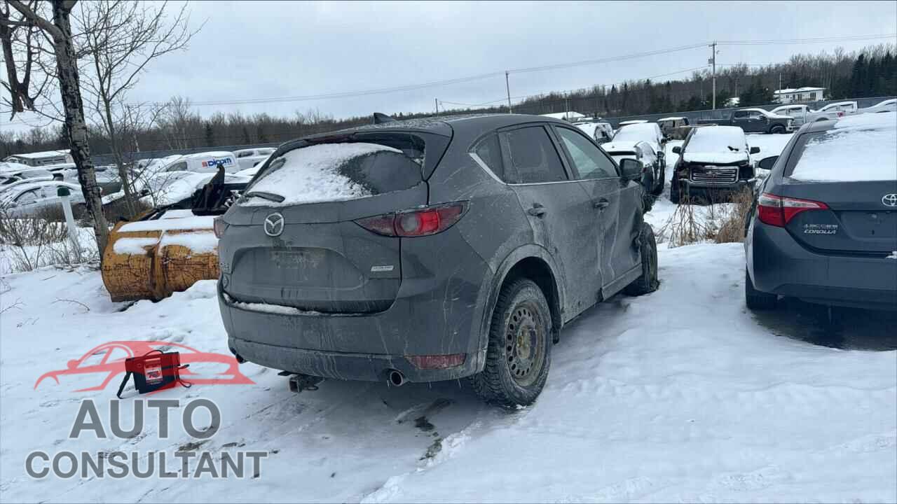 MAZDA CX-5 2018 - JM3KFBCM2J0382011