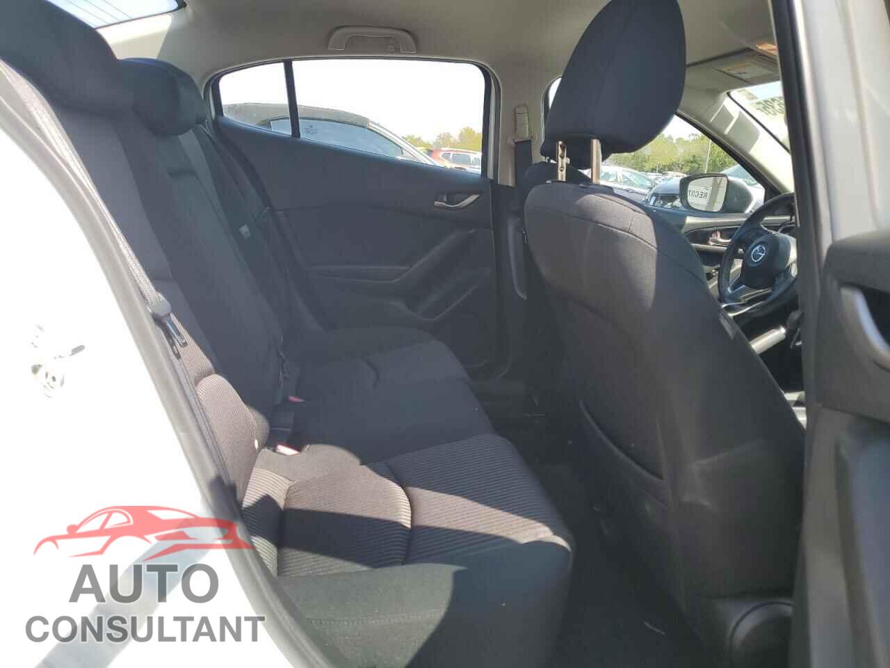 MAZDA 3 2014 - JM1BM1V79E1146830