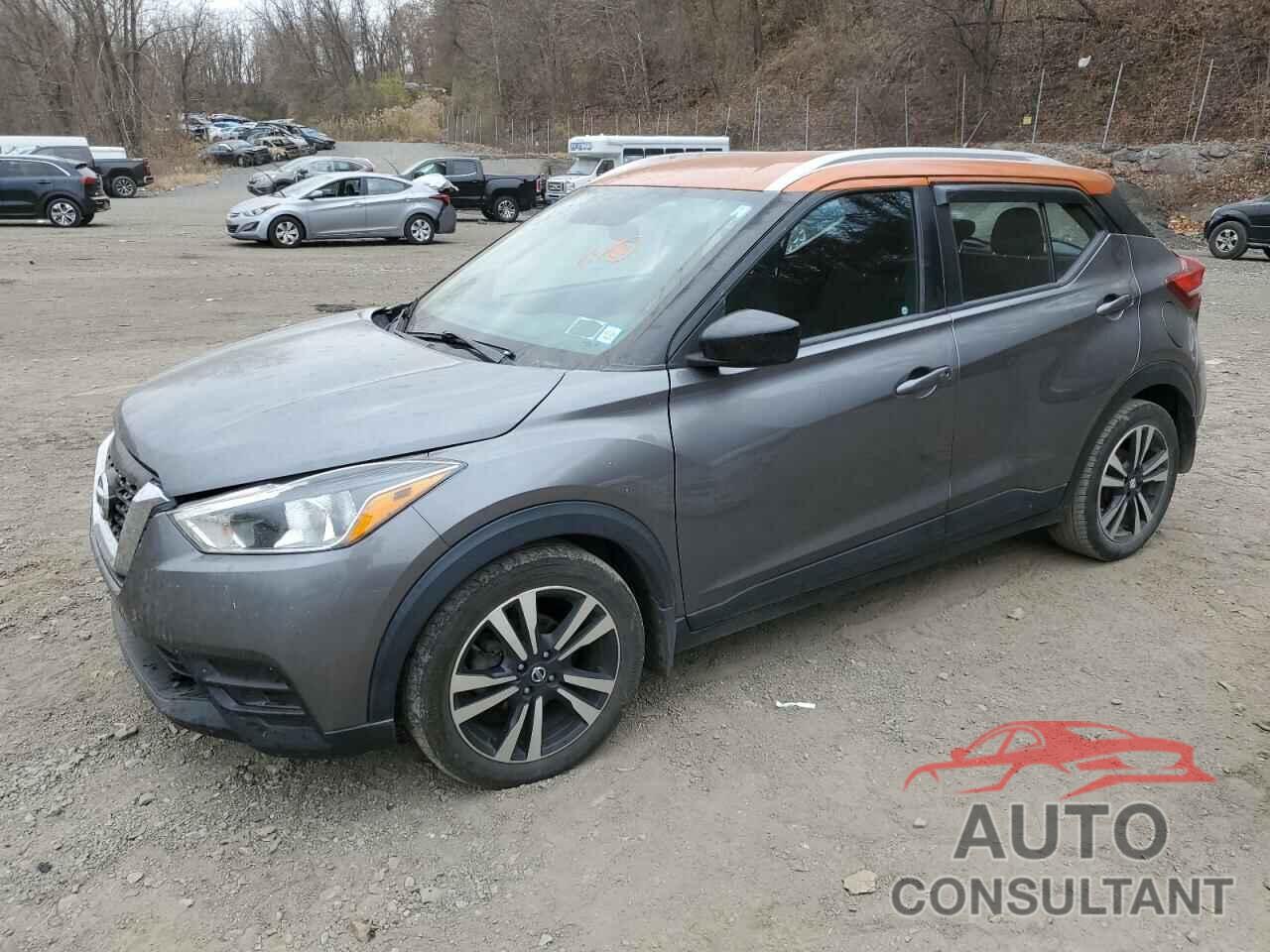 NISSAN KICKS 2018 - 3N1CP5CU9JL537767