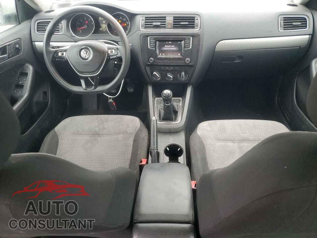 VOLKSWAGEN JETTA 2017 - 3VW167AJ5HM350586