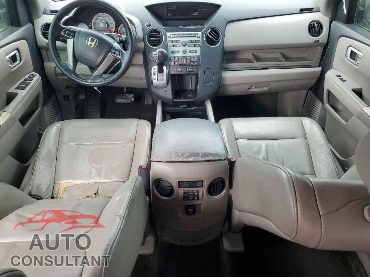 HONDA PILOT 2011 - 5FNYF4H57BB100206