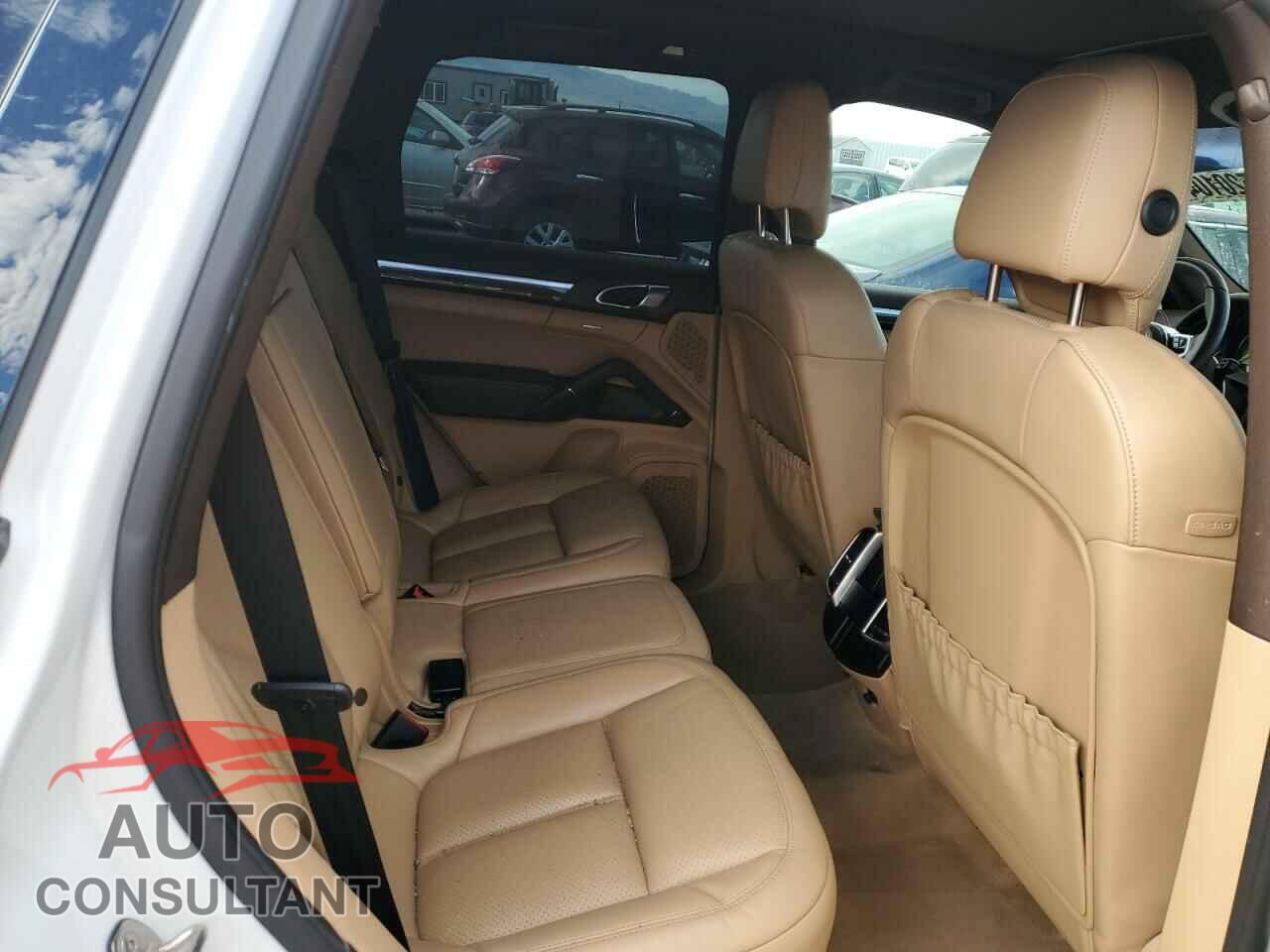 PORSCHE CAYENNE 2016 - WP1AE2A2XGLA64524