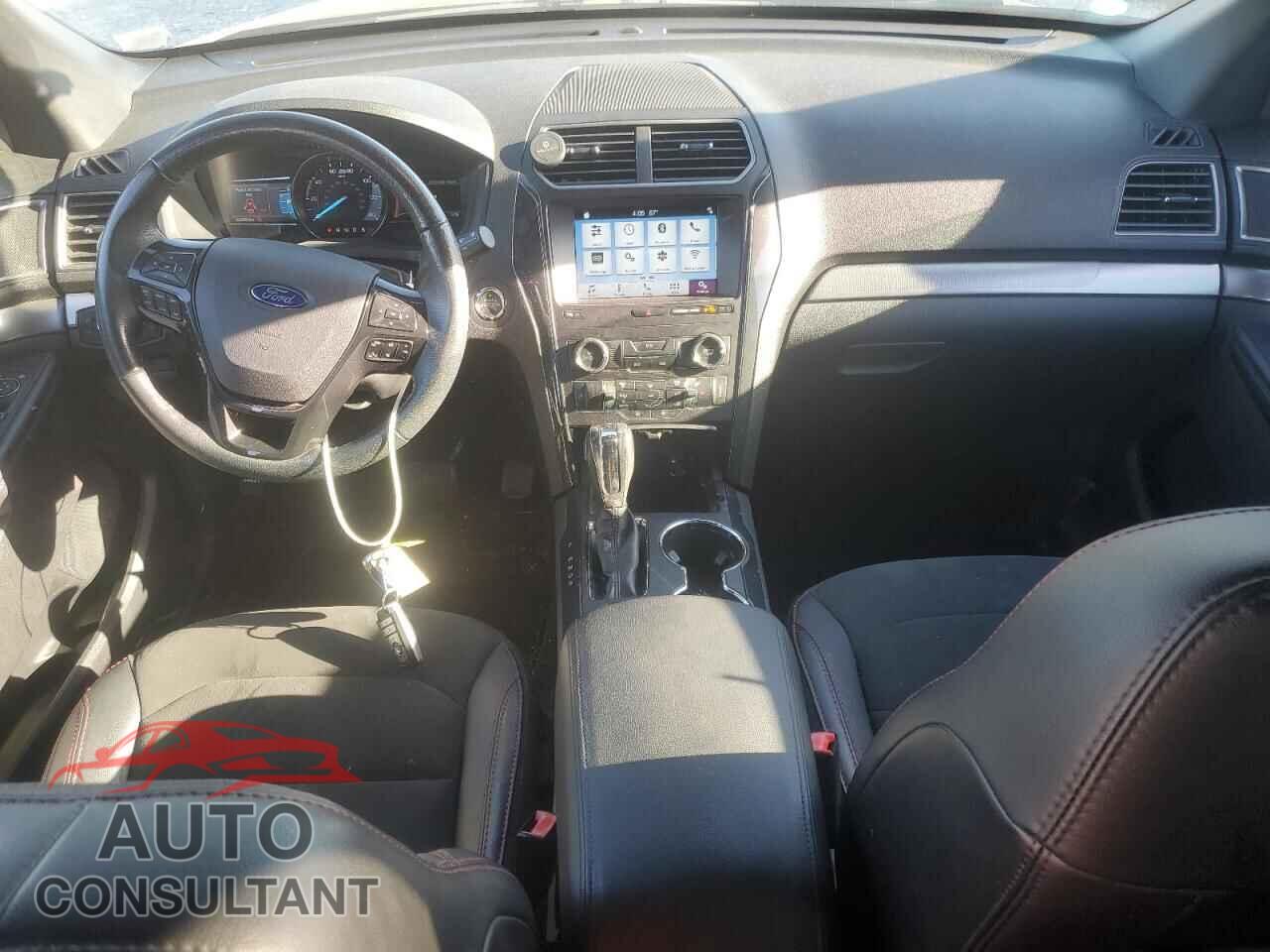 FORD EXPLORER 2018 - 1FM5K7D87JGB30791