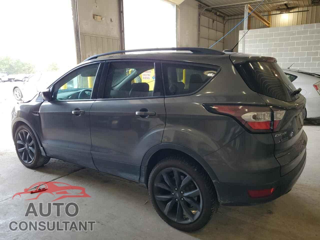 FORD ESCAPE 2017 - 1FMCU0G99HUC76344