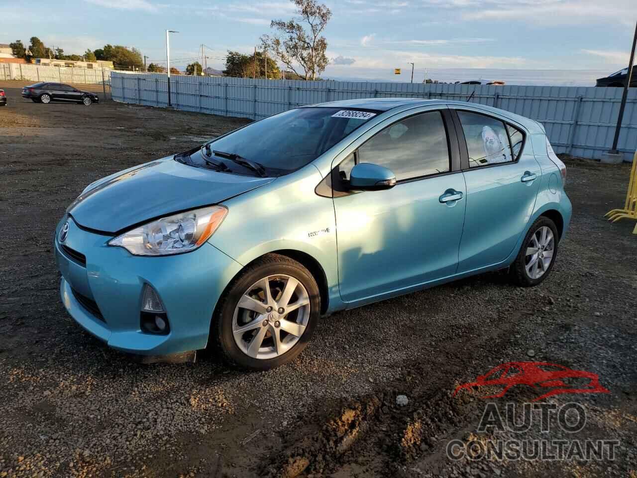 TOYOTA PRIUS 2014 - JTDKDTB32E1071871