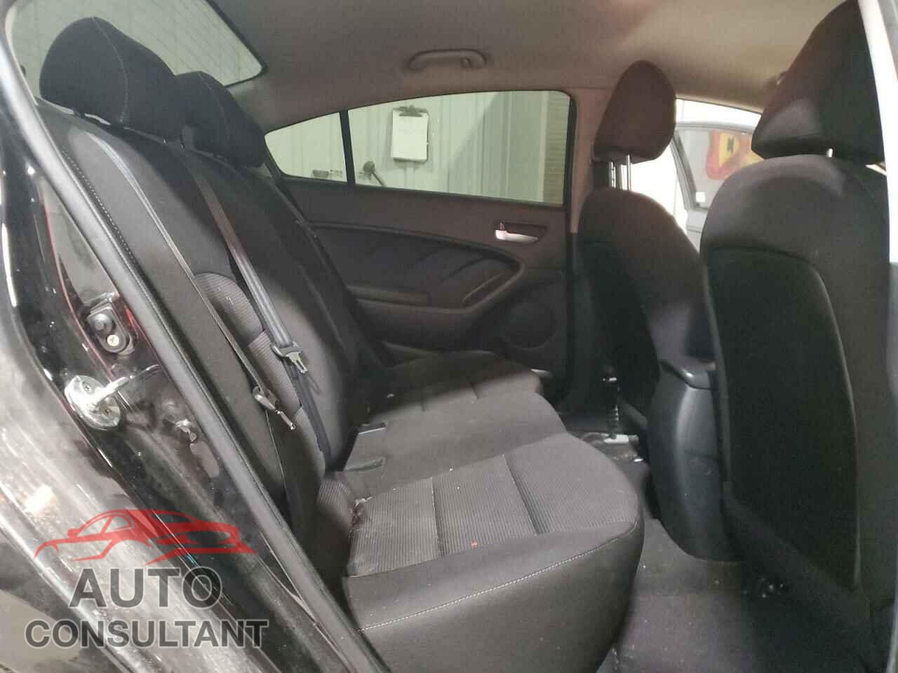KIA FORTE 2017 - 3KPFK4A72HE043152