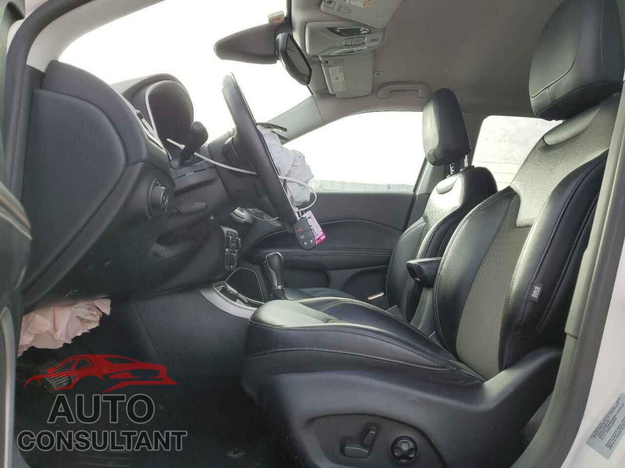 JEEP COMPASS 2017 - 3C4NJDBB4HT646195