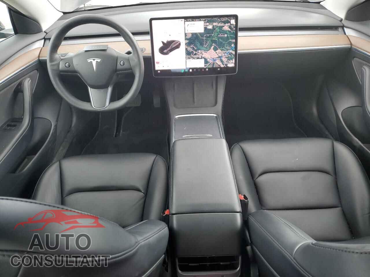 TESLA MODEL 3 2022 - 5YJ3E1EB8NF106882