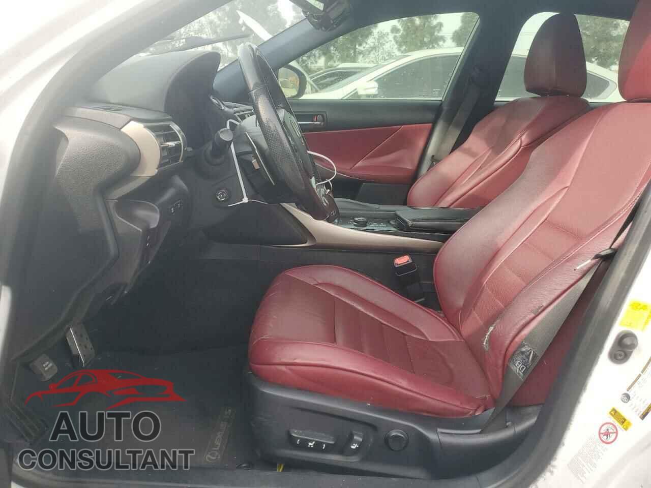 LEXUS IS 2014 - JTHBE1D24E5008977