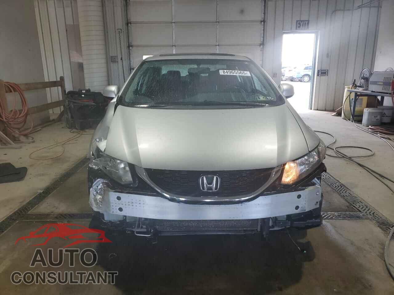 HONDA CIVIC 2013 - 19XFB2F94DE206375