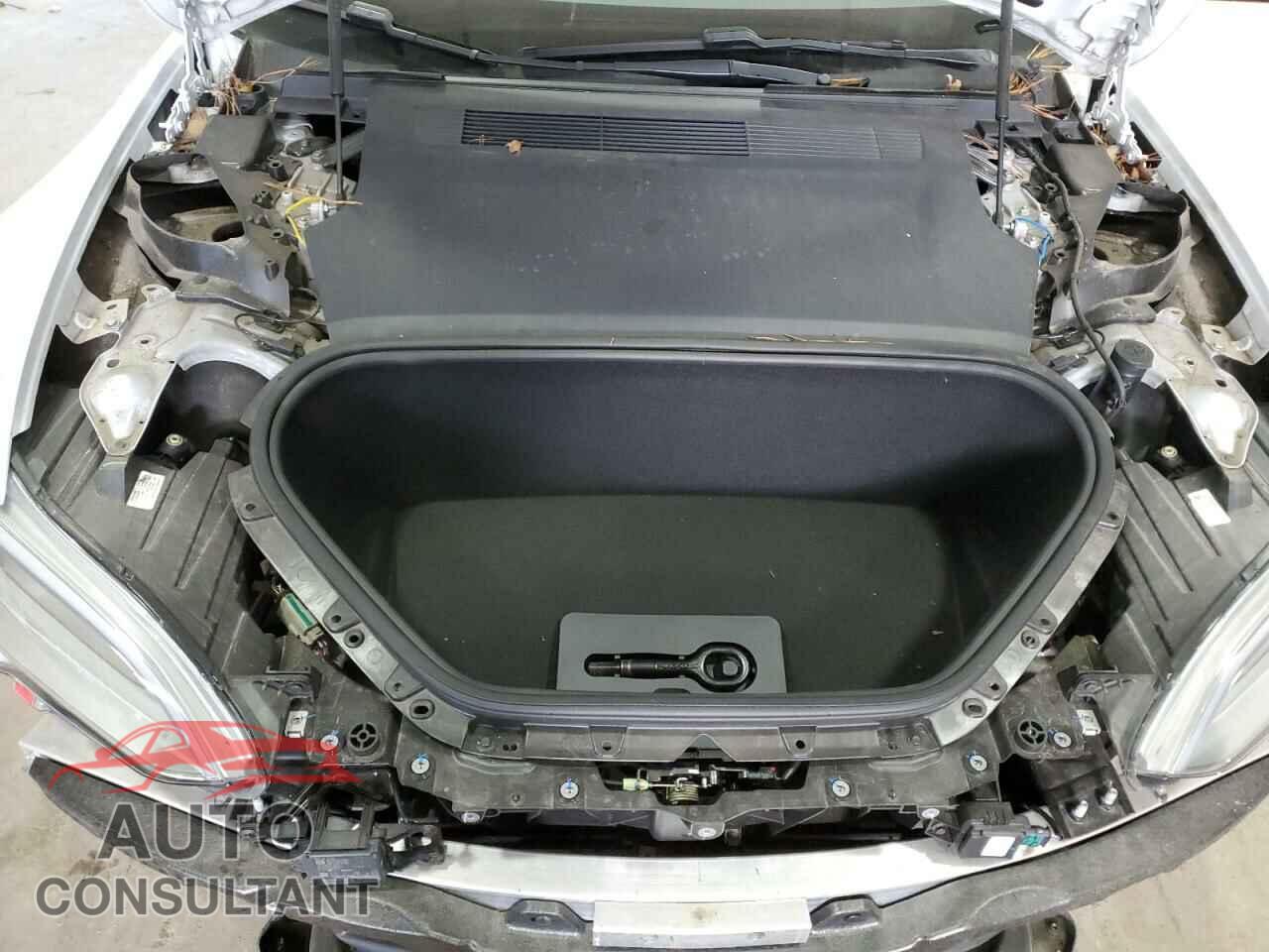 TESLA MODEL S 2021 - 5YJSA1E58MF452799