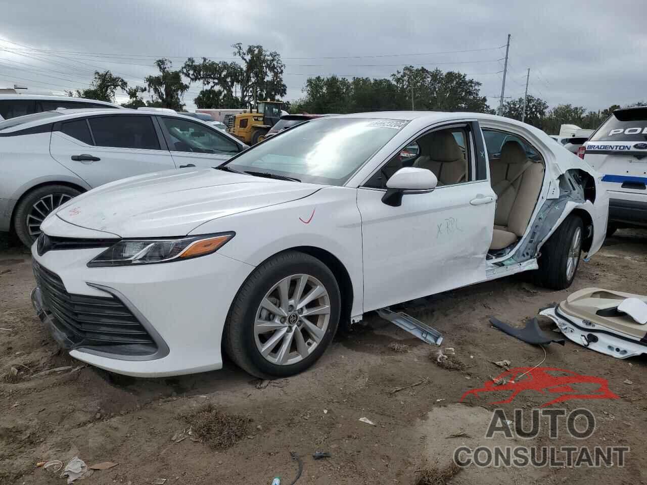 TOYOTA CAMRY 2024 - 4T1R11AK9RU853850