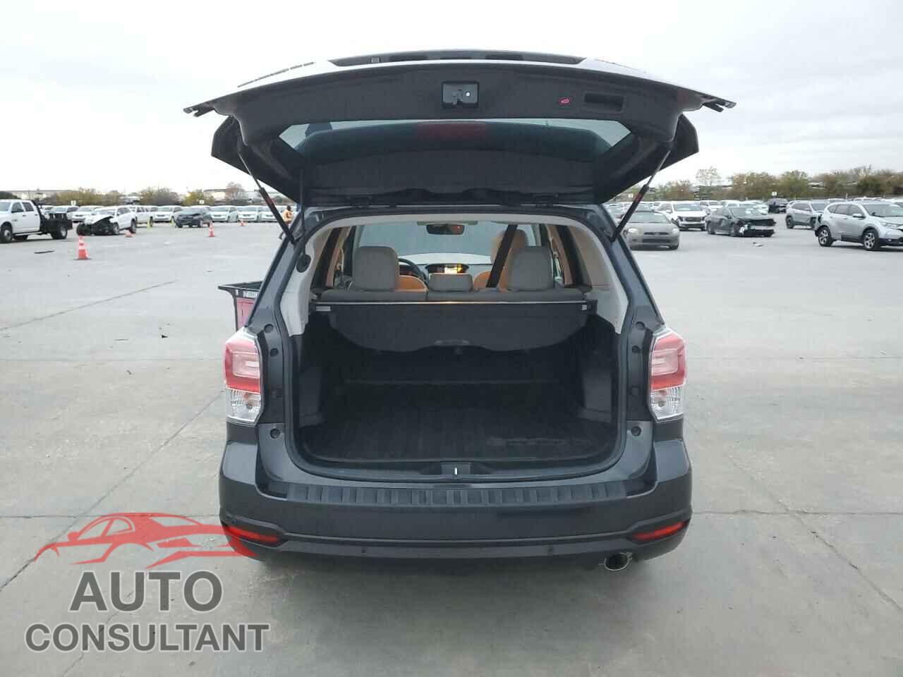 SUBARU FORESTER 2018 - JF2SJARC1JH579870