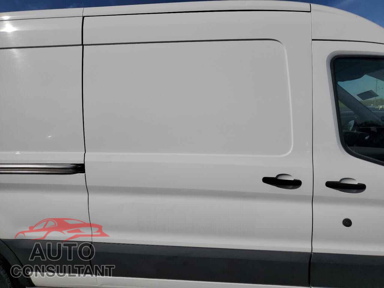 FORD TRANSIT 2019 - 1FTYE2CM4KKB52157