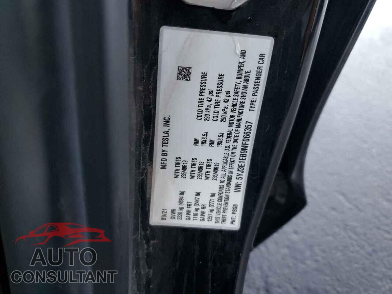 TESLA MODEL 3 2021 - 5YJ3E1EB9MF066357