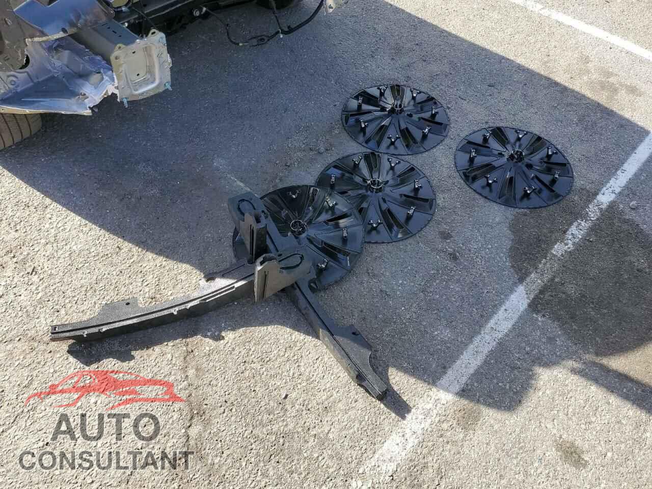 TESLA MODEL 3 2024 - 5YJ3E1EA3RF721577