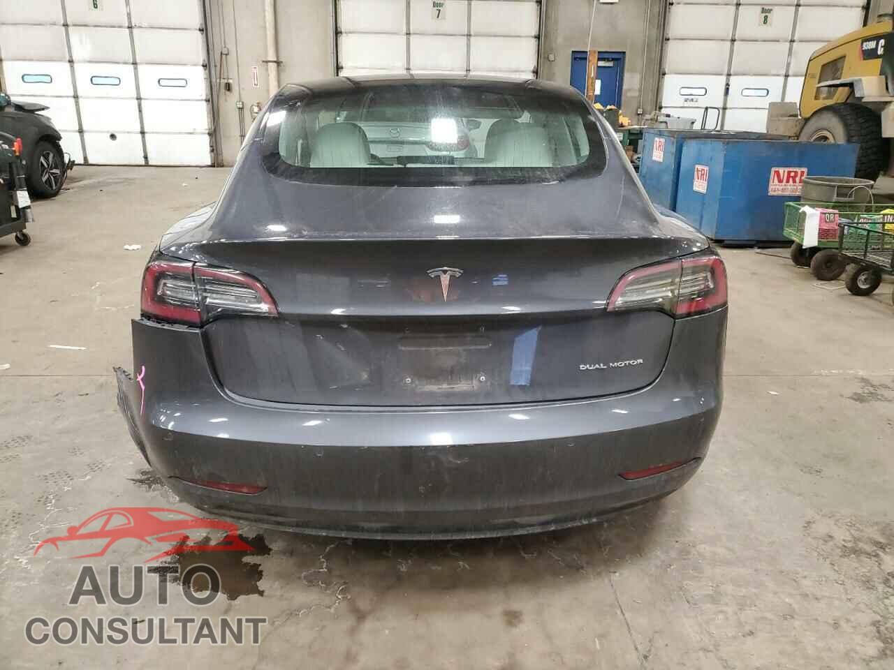 TESLA MODEL 3 2018 - 5YJ3E1EB2JF183922