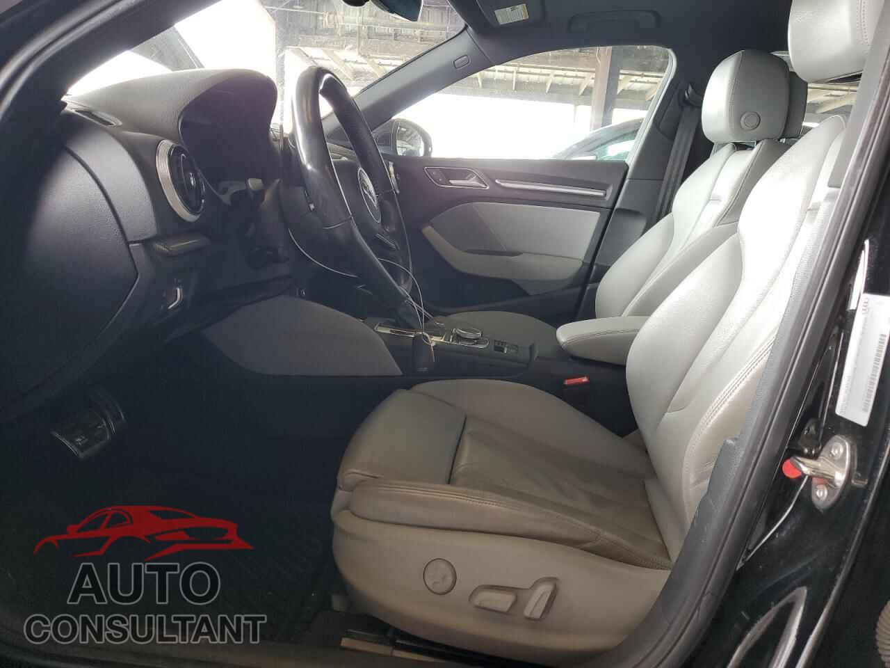AUDI A3 2018 - WAUTPBFF3JA082525