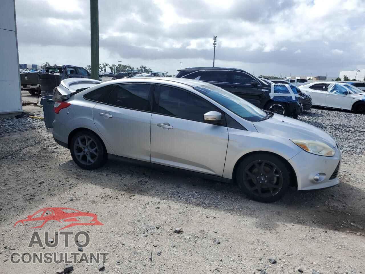 FORD FOCUS 2013 - 1FADP3F29DL211618