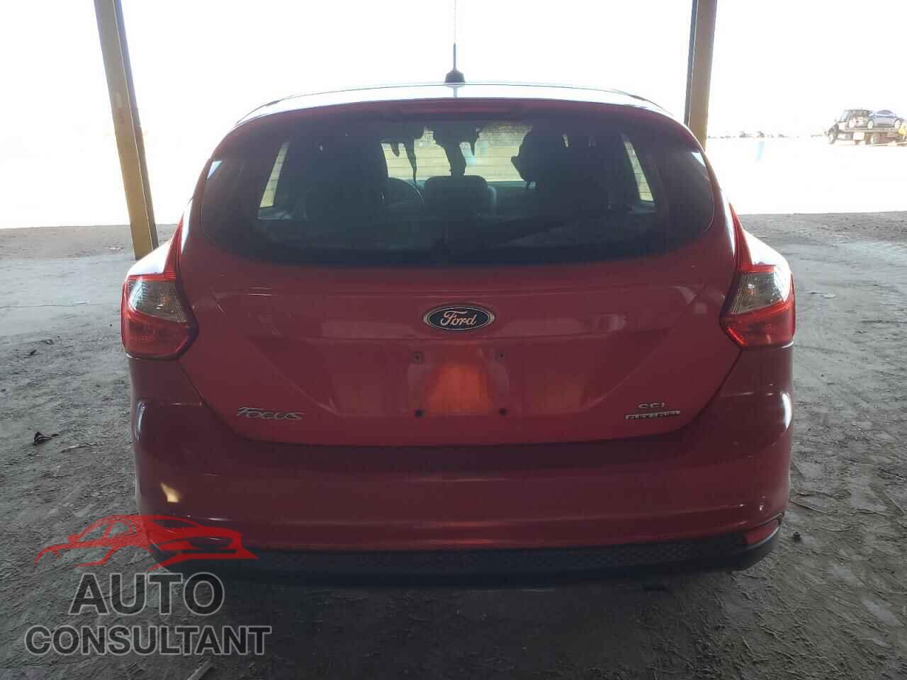 FORD FOCUS 2012 - 1FAHP3M21CL382897