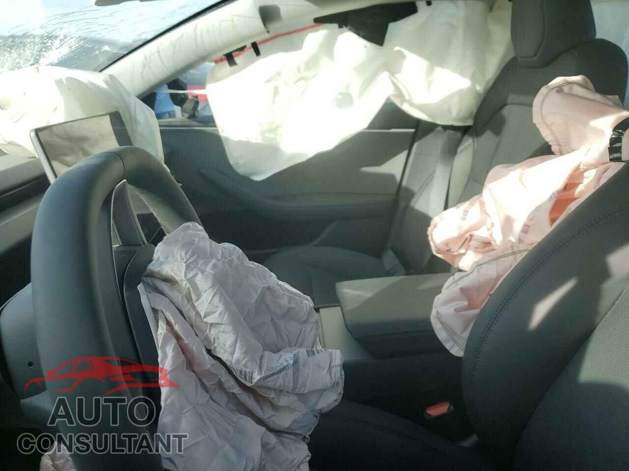 TESLA MODEL 3 2024 - 5YJ3E1EA6RF868668