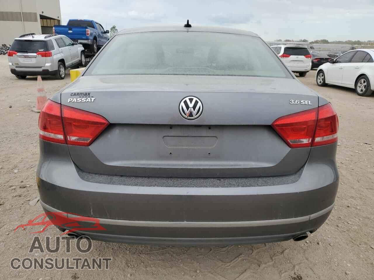 VOLKSWAGEN PASSAT 2013 - 1VWCM7A32DC083113
