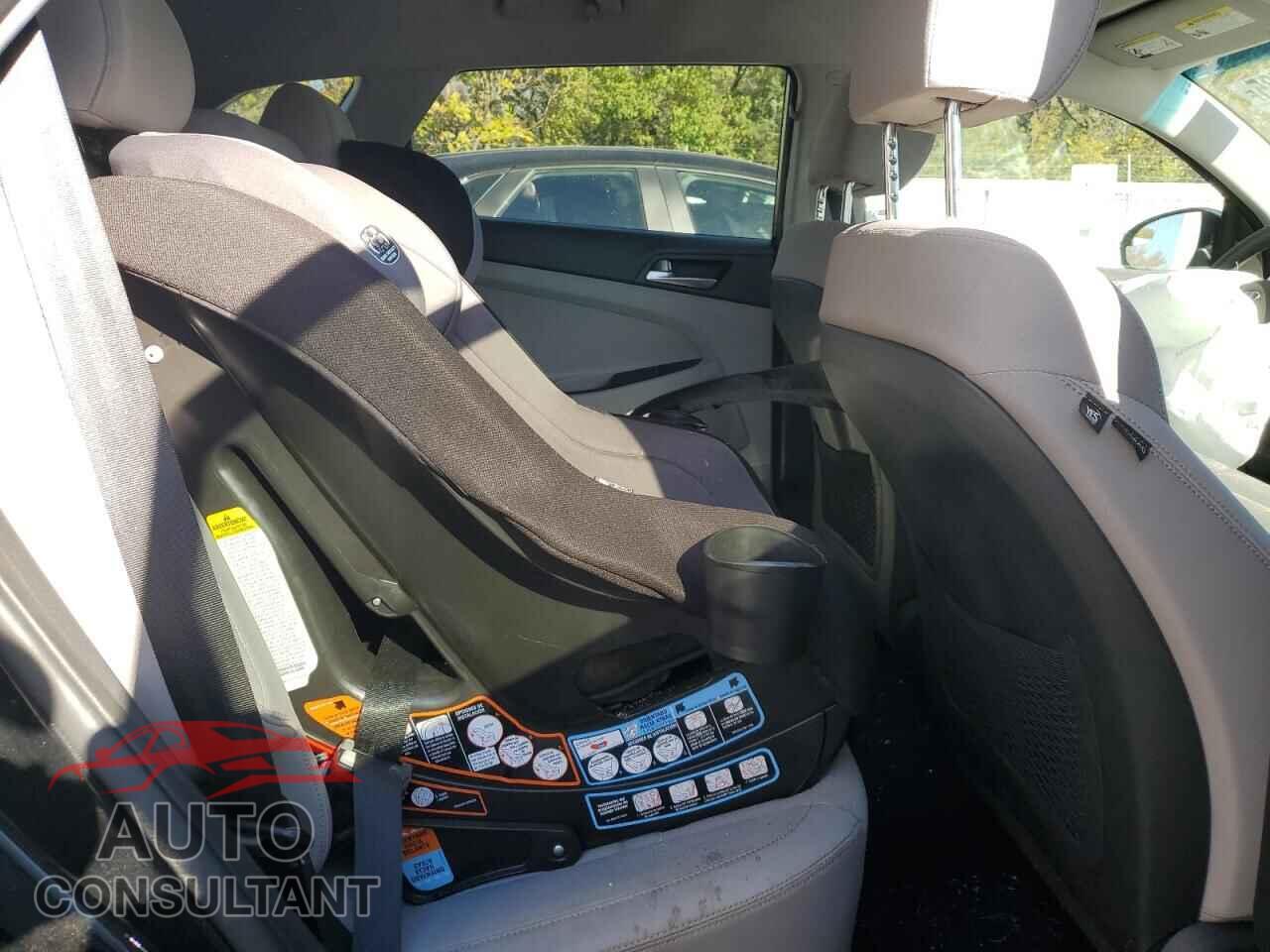 HYUNDAI TUCSON 2020 - KM8J2CA48LU242576