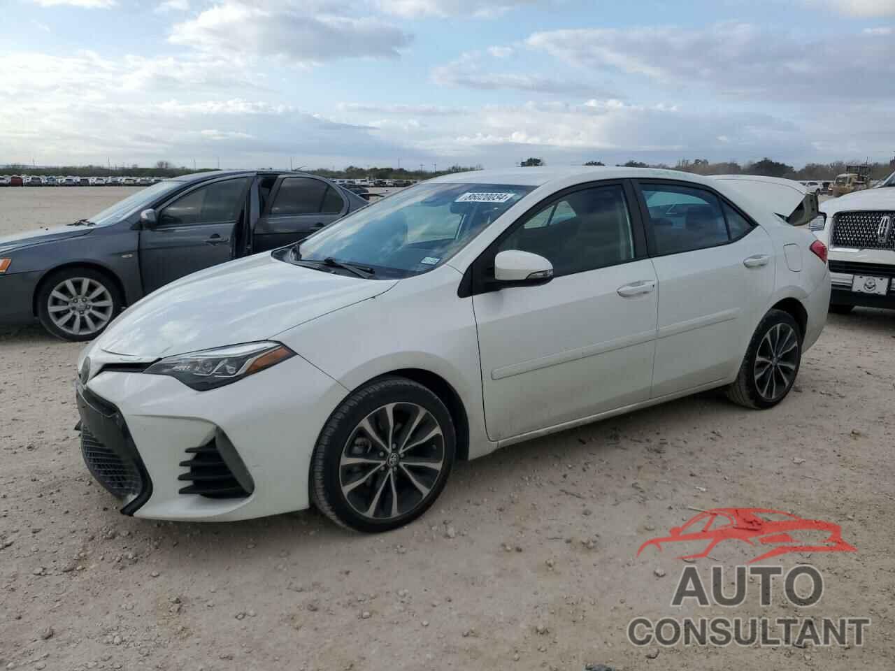 TOYOTA COROLLA 2017 - 5YFBURHE8HP613776