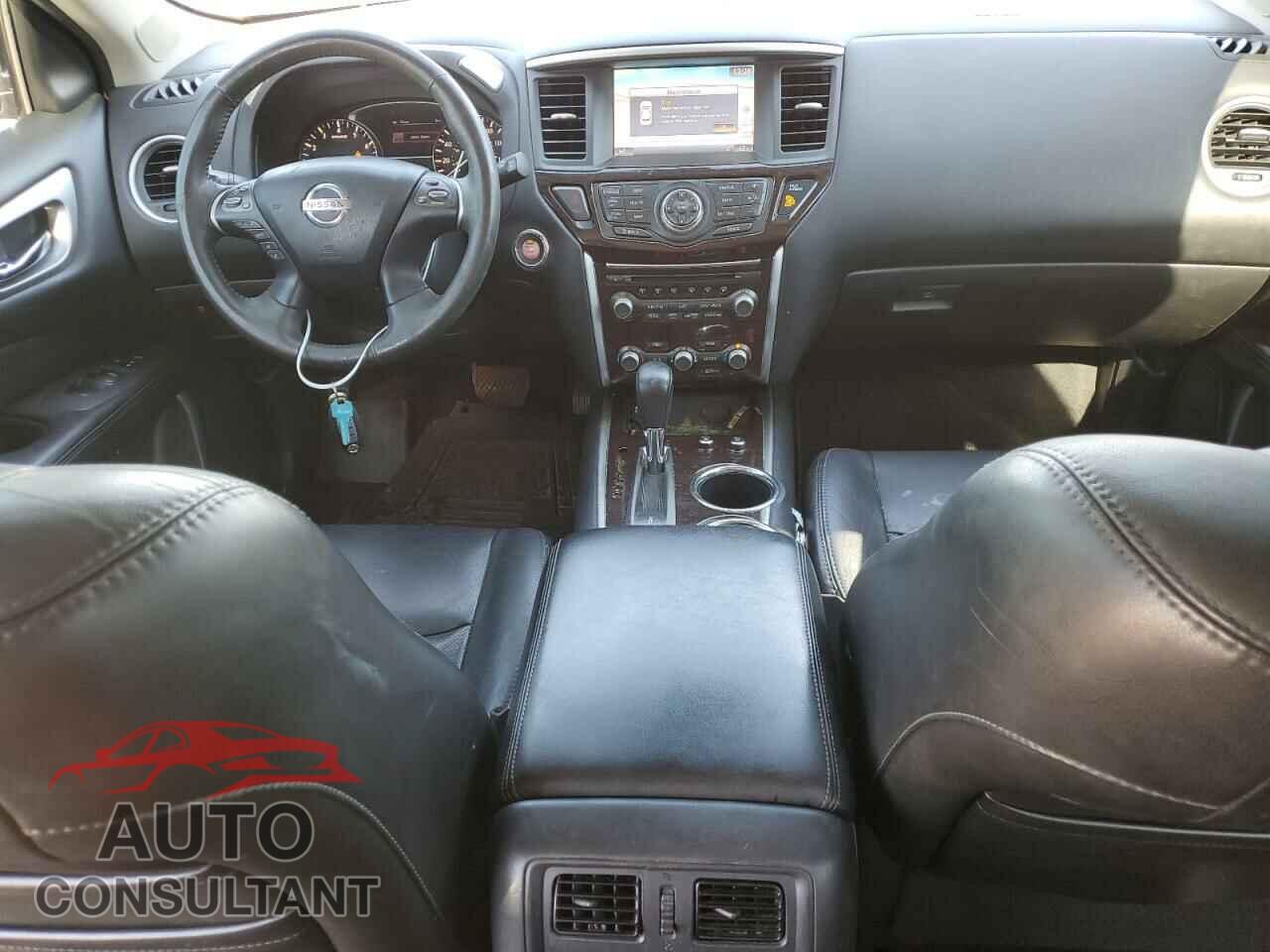 NISSAN PATHFINDER 2013 - 5N1AR2MN0DC679022