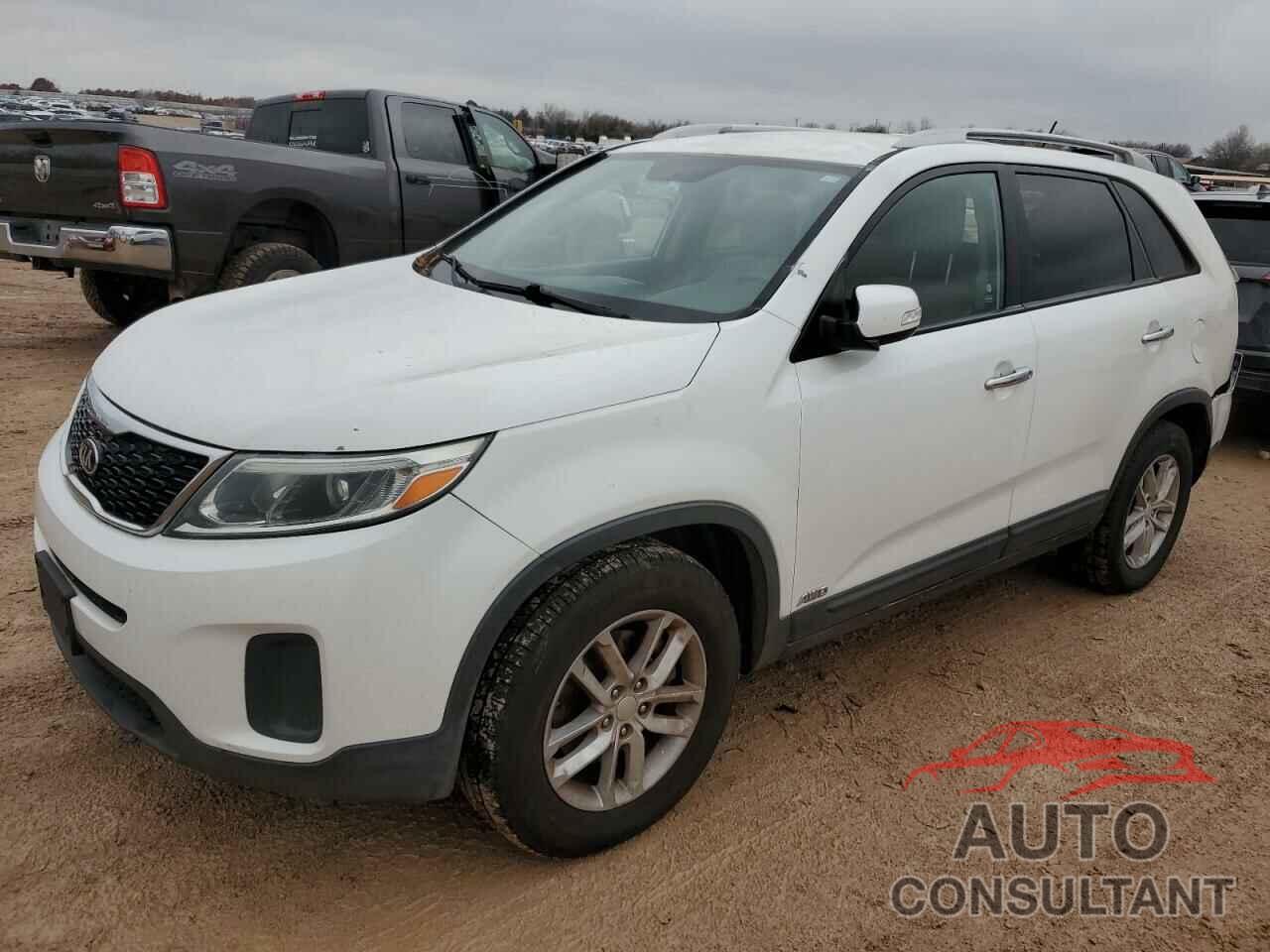 KIA SORENTO 2015 - 5XYKTDA78FG605843