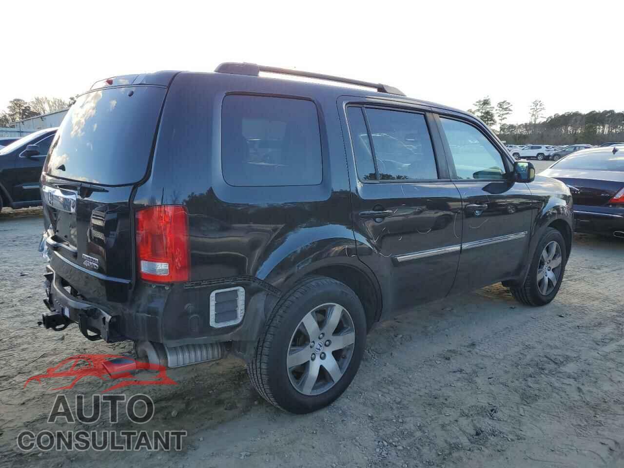 HONDA PILOT 2015 - 5FNYF4H94FB025750