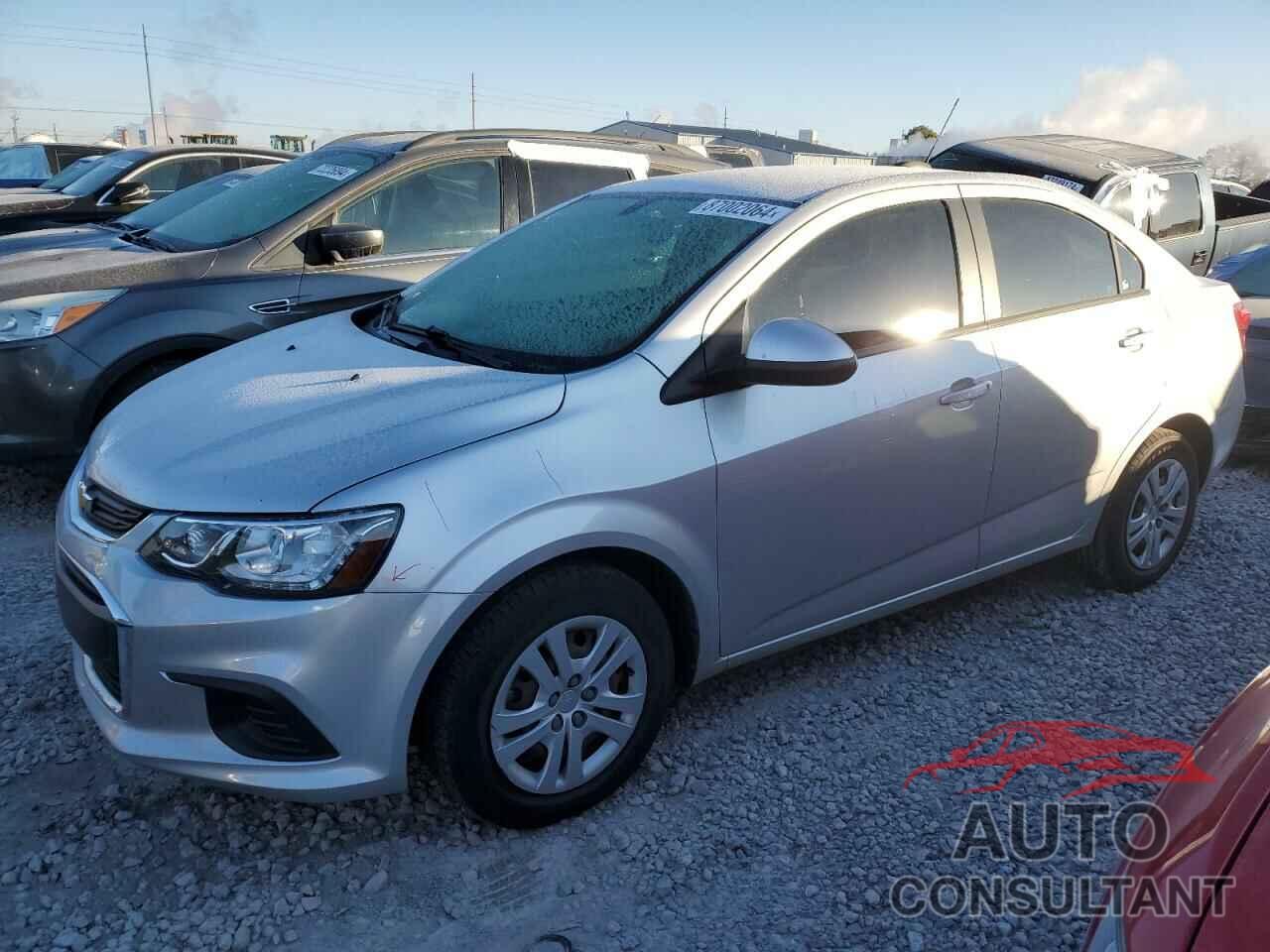 CHEVROLET SONIC 2019 - 1G1JB5SB0K4111243