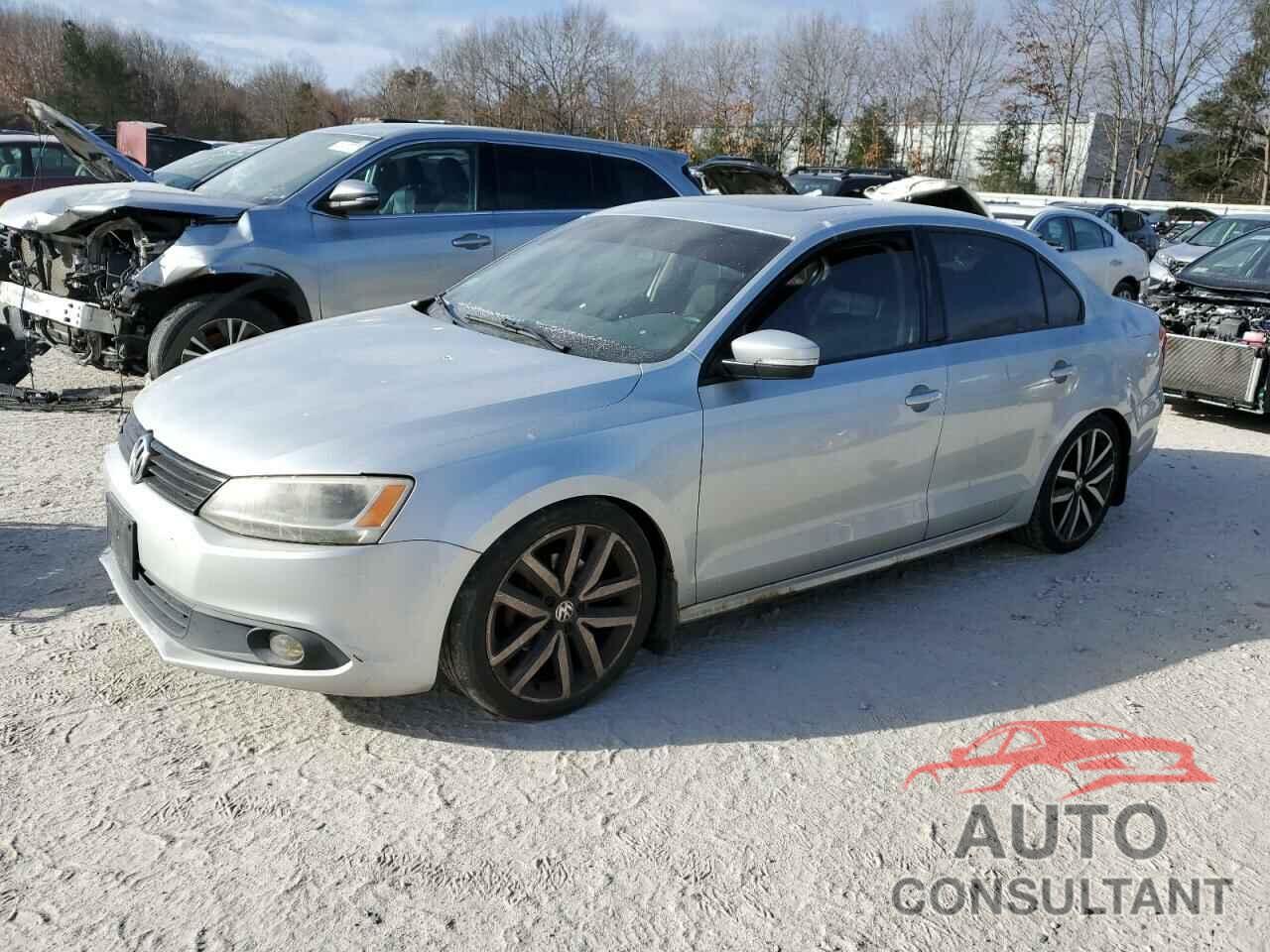 VOLKSWAGEN JETTA 2011 - 3VWDZ7AJ3BM348931