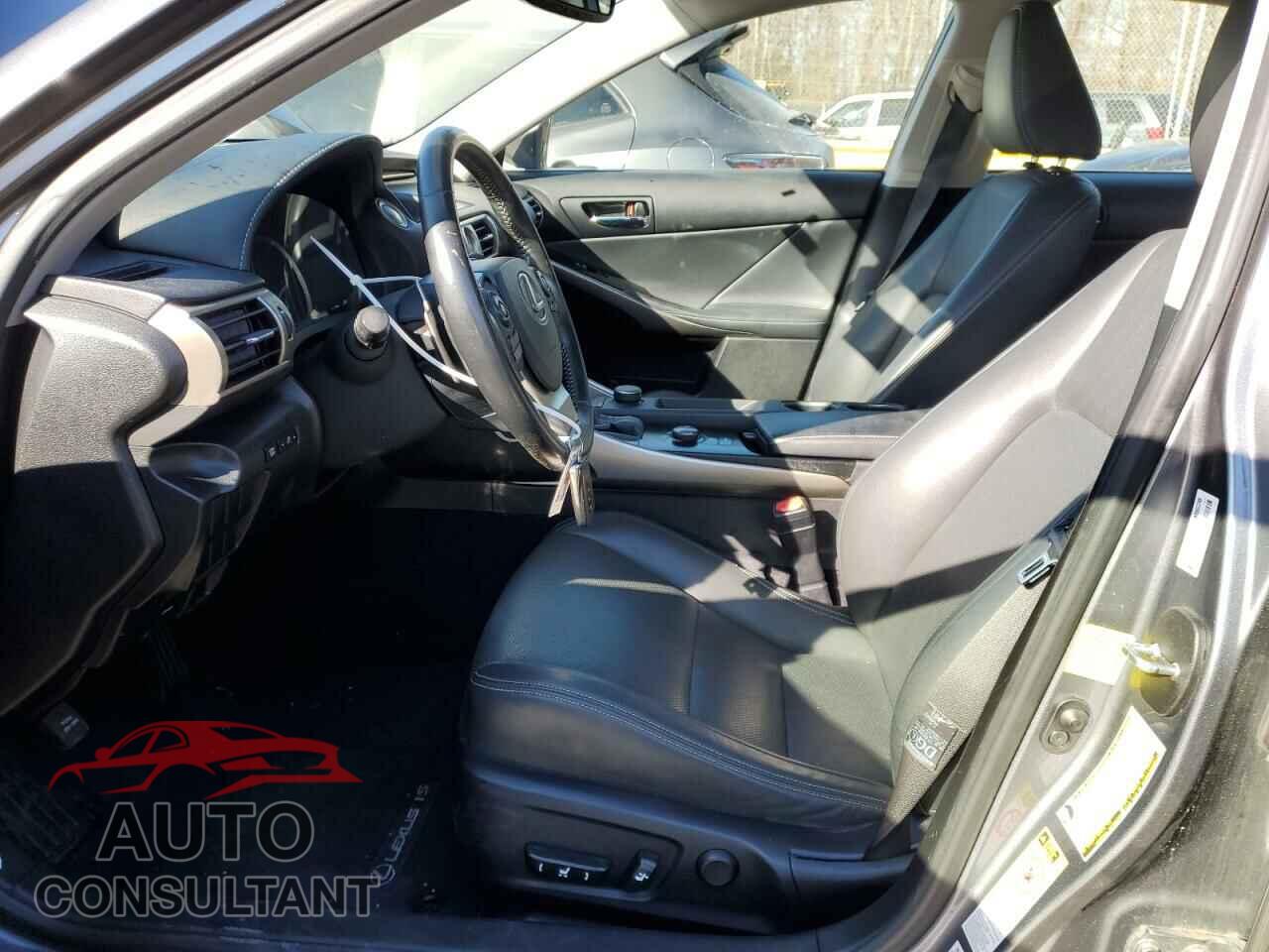 LEXUS IS 2014 - JTHBF1D24E5025520