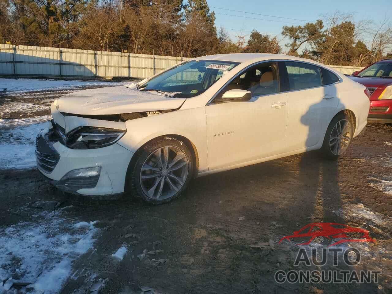 CHEVROLET MALIBU 2021 - 1G1ZD5ST2MF020388